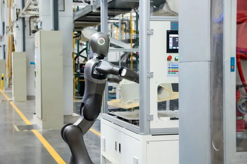 半年?duì)I收破2523億,美的用首個(gè)智能體工廠,揭開業(yè)績(jī)?cè)鲩L(zhǎng)的底層邏輯